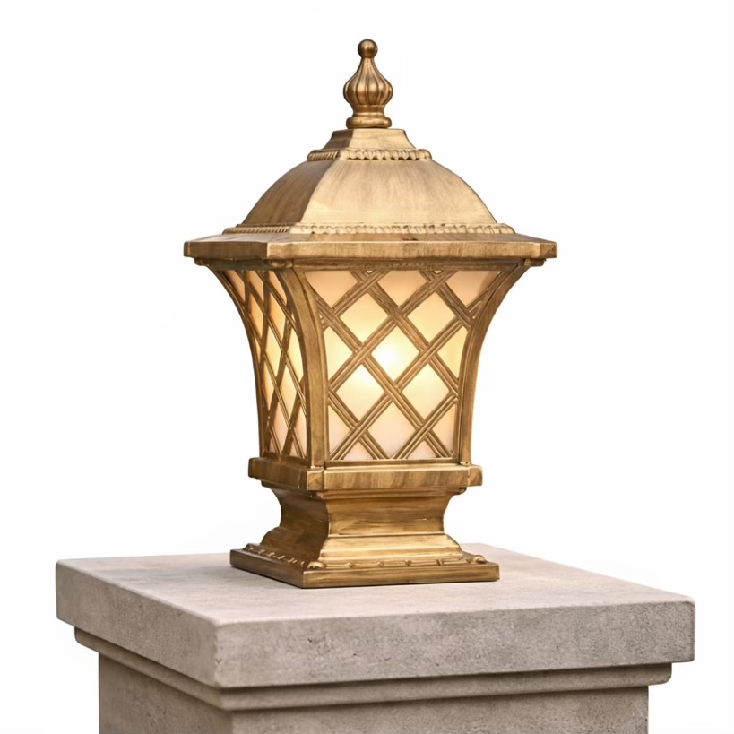 Outdoor Gate Pillar Lantern Light – Warm Glow