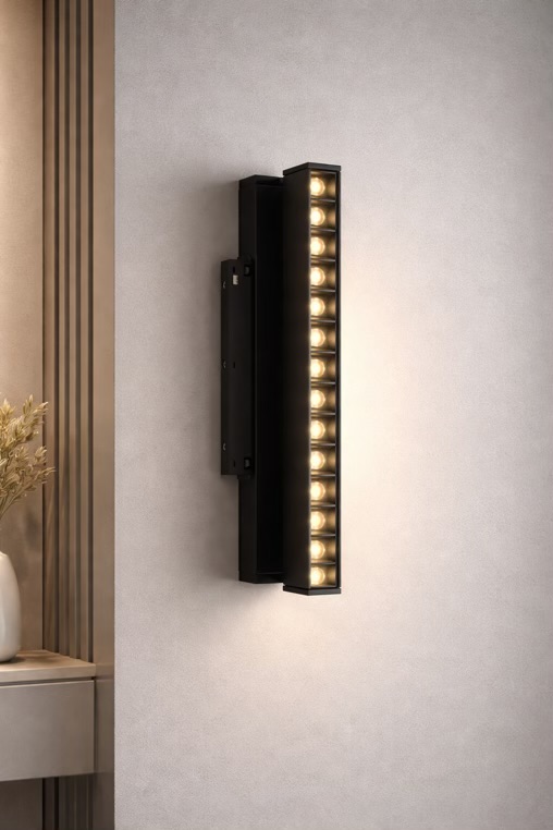 Linear Folding Magnetic Spot Light