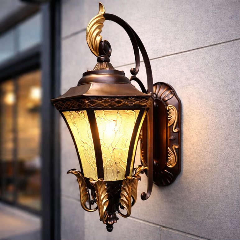 Antique Outdoor Gate Light